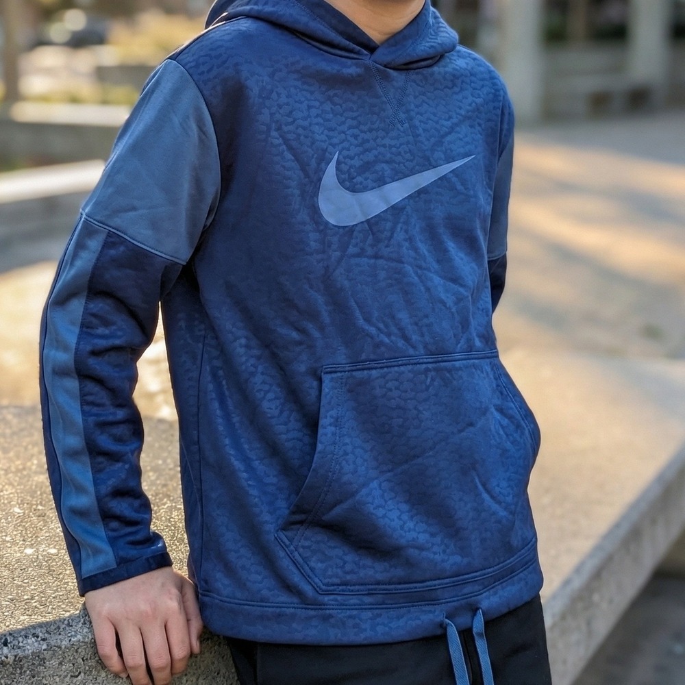 Nike Dri-FIT Kids Blue Geometric Pattern Pullover Hoodie XL‎ Long Sleeve Logo